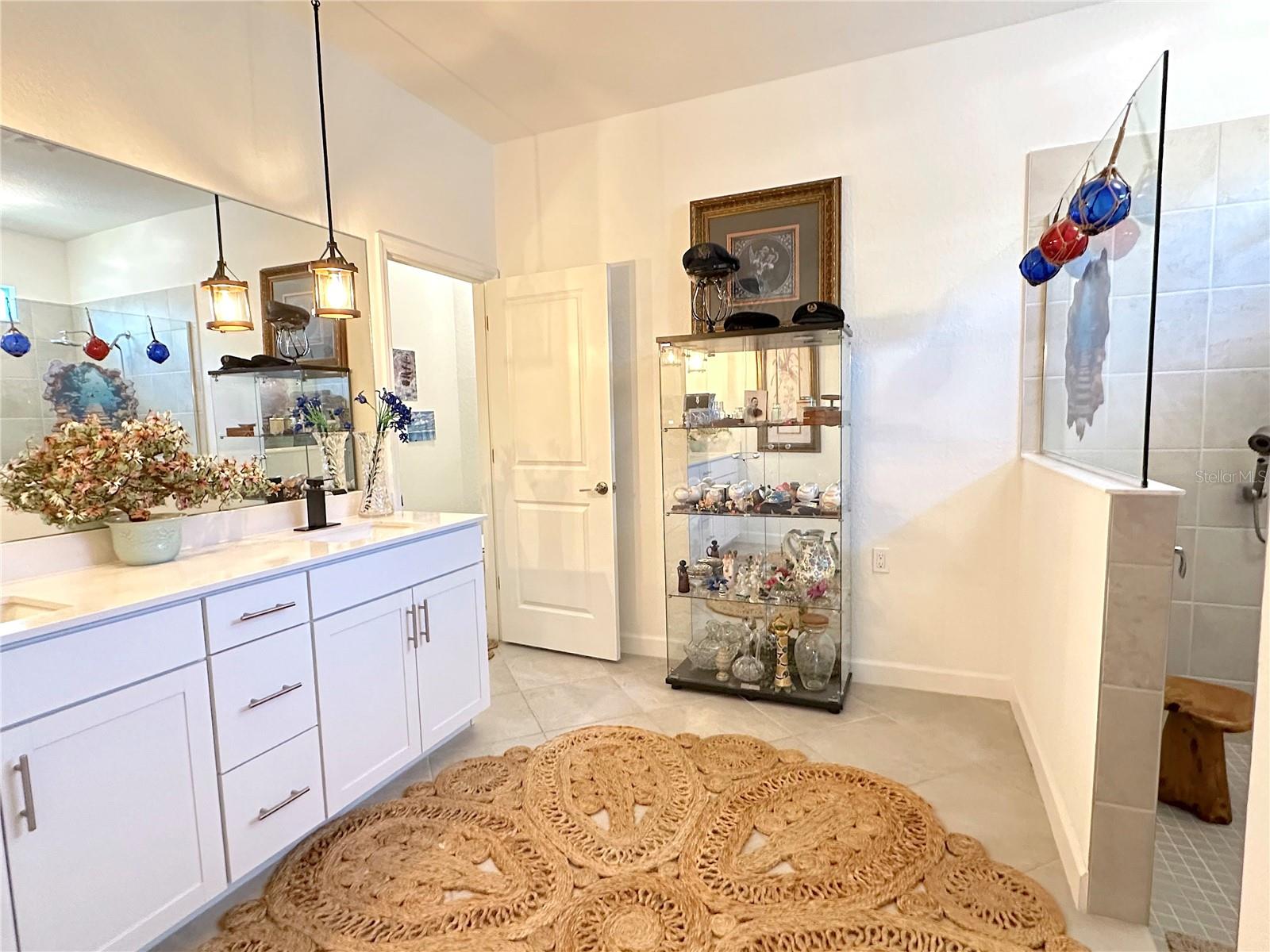 8608 SAINT KITTS CIR, ENGLEWOOD, FL — photo 14