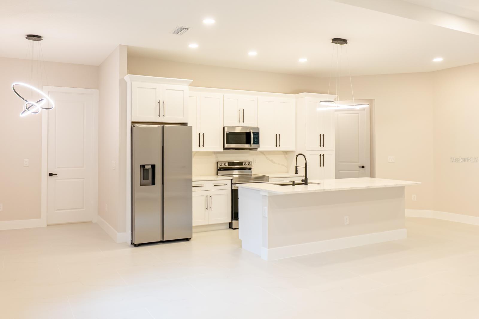 14284 CEDARWOOD AVE, BROOKSVILLE, FL — photo 9