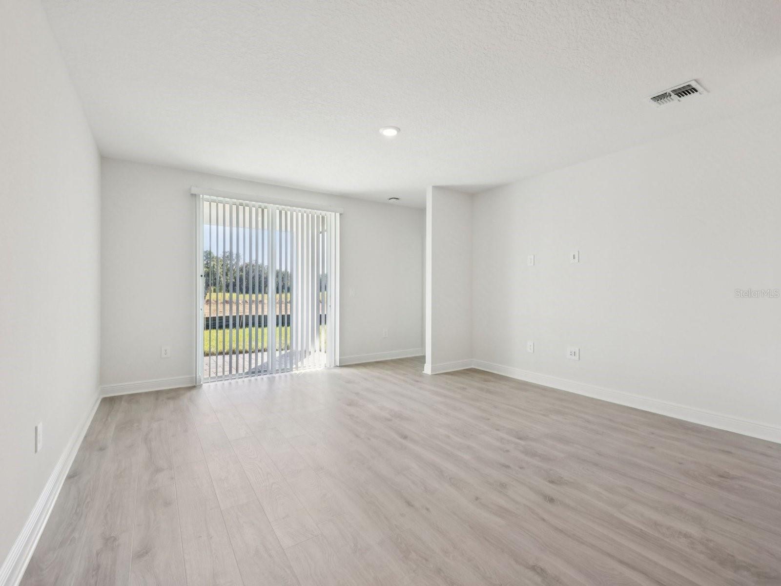 887 SUNSHOWER DR, LADY LAKE, FL — photo 14