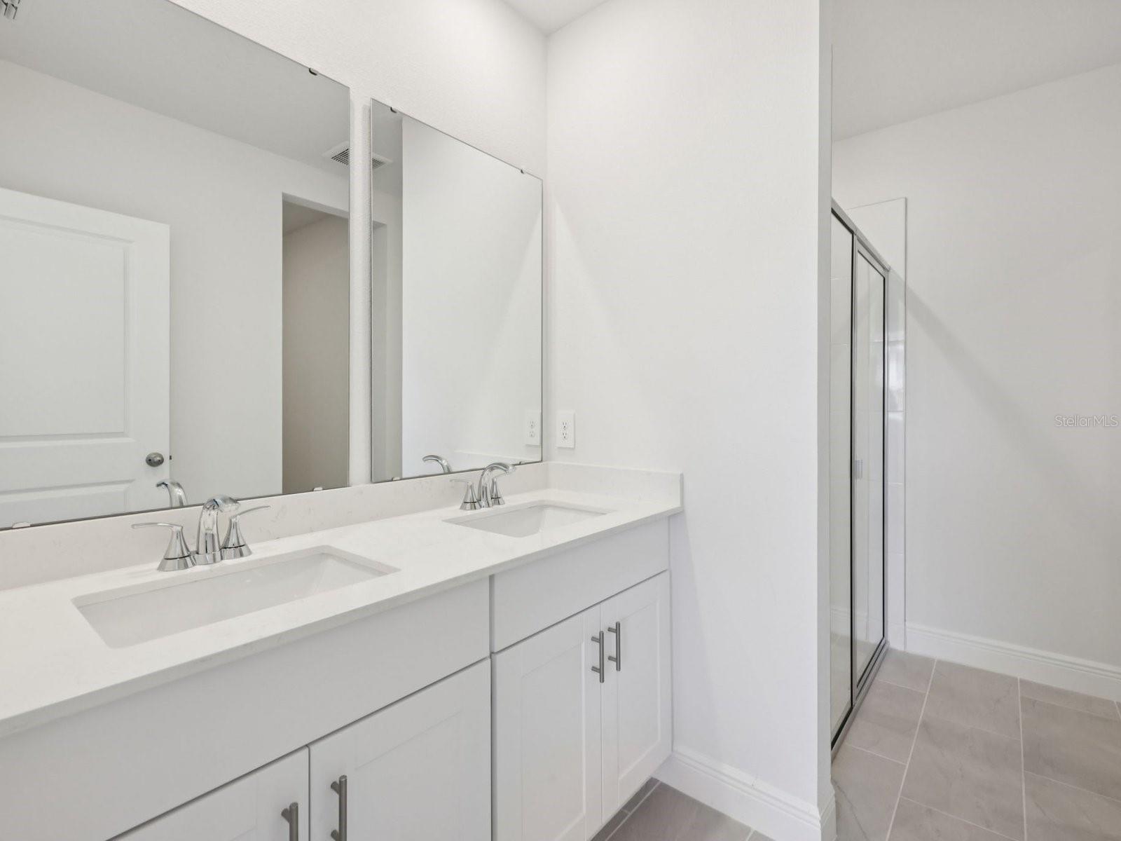 887 SUNSHOWER DR, LADY LAKE, FL — photo 17