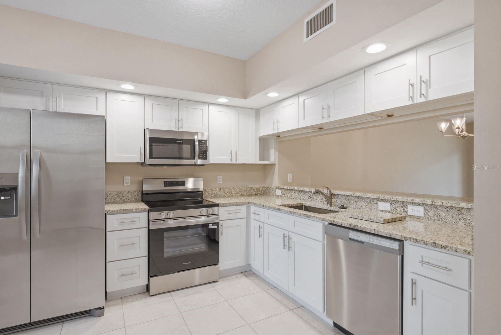 960 STARKEY RD #5105, LARGO, FL — photo 10