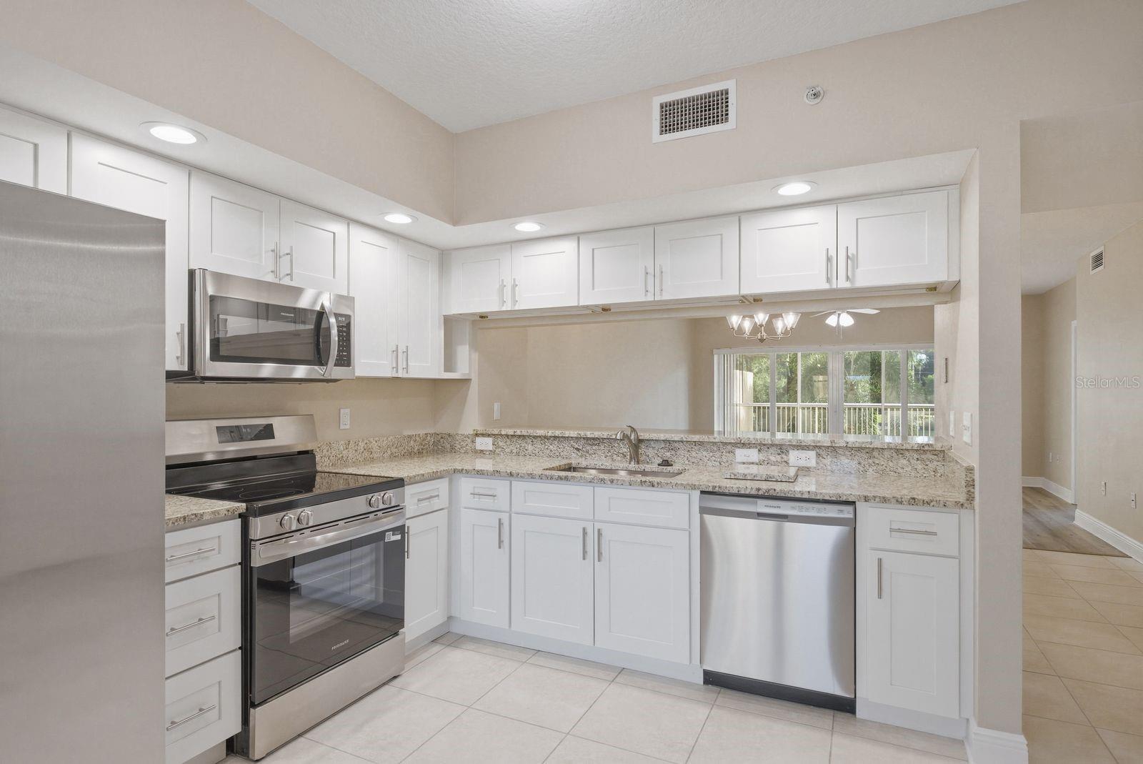 960 STARKEY RD #5105, LARGO, FL — photo 11