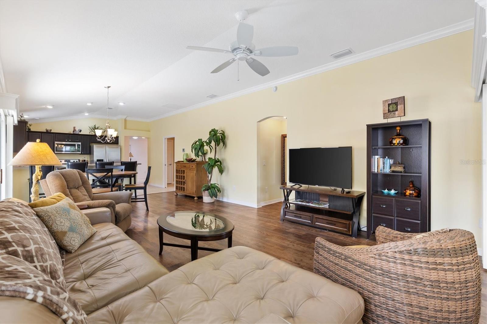 3025 BARTOW LN, THE VILLAGES, FL — photo 14