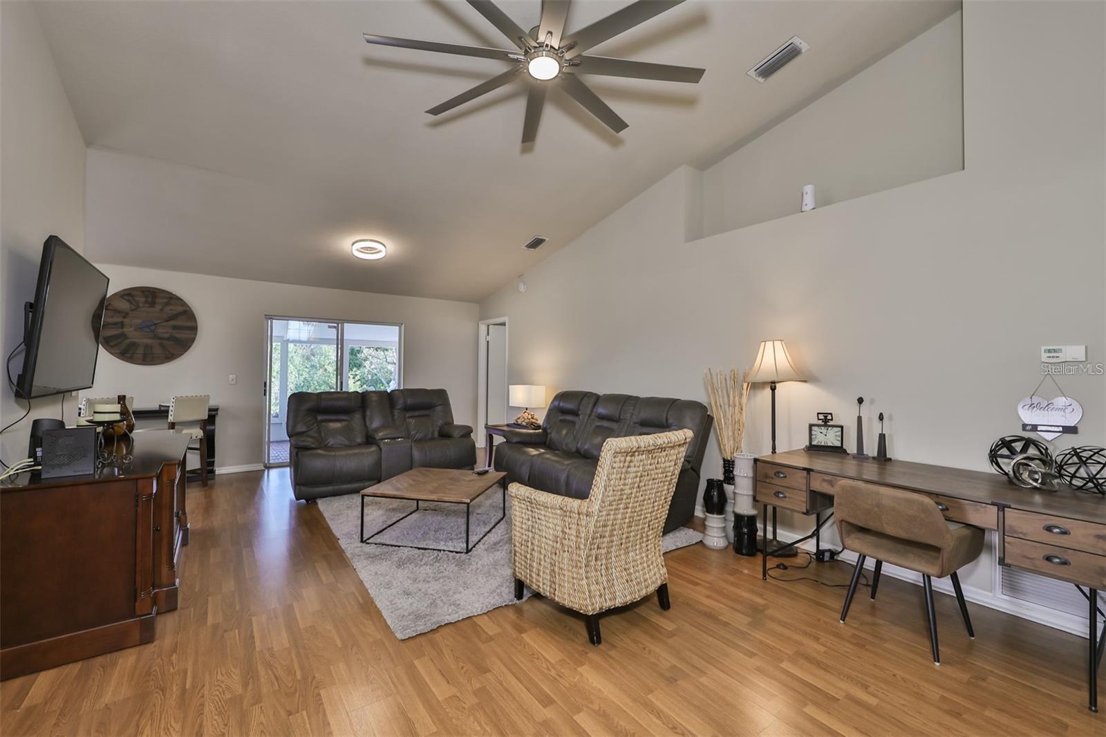 128 LOOKOUT DR, APOLLO BEACH, FL — photo 4