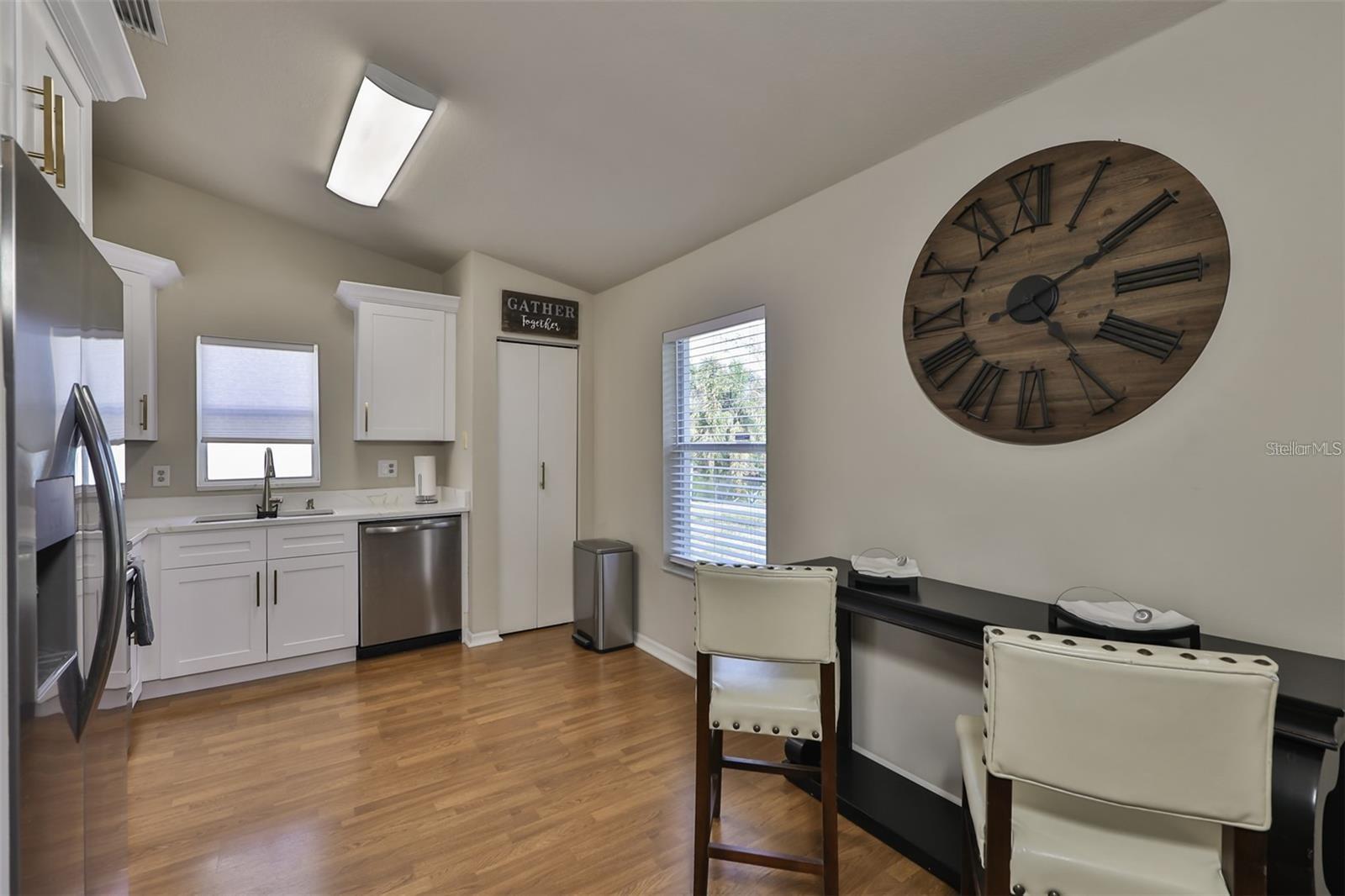 128 LOOKOUT DR, APOLLO BEACH, FL — photo 13