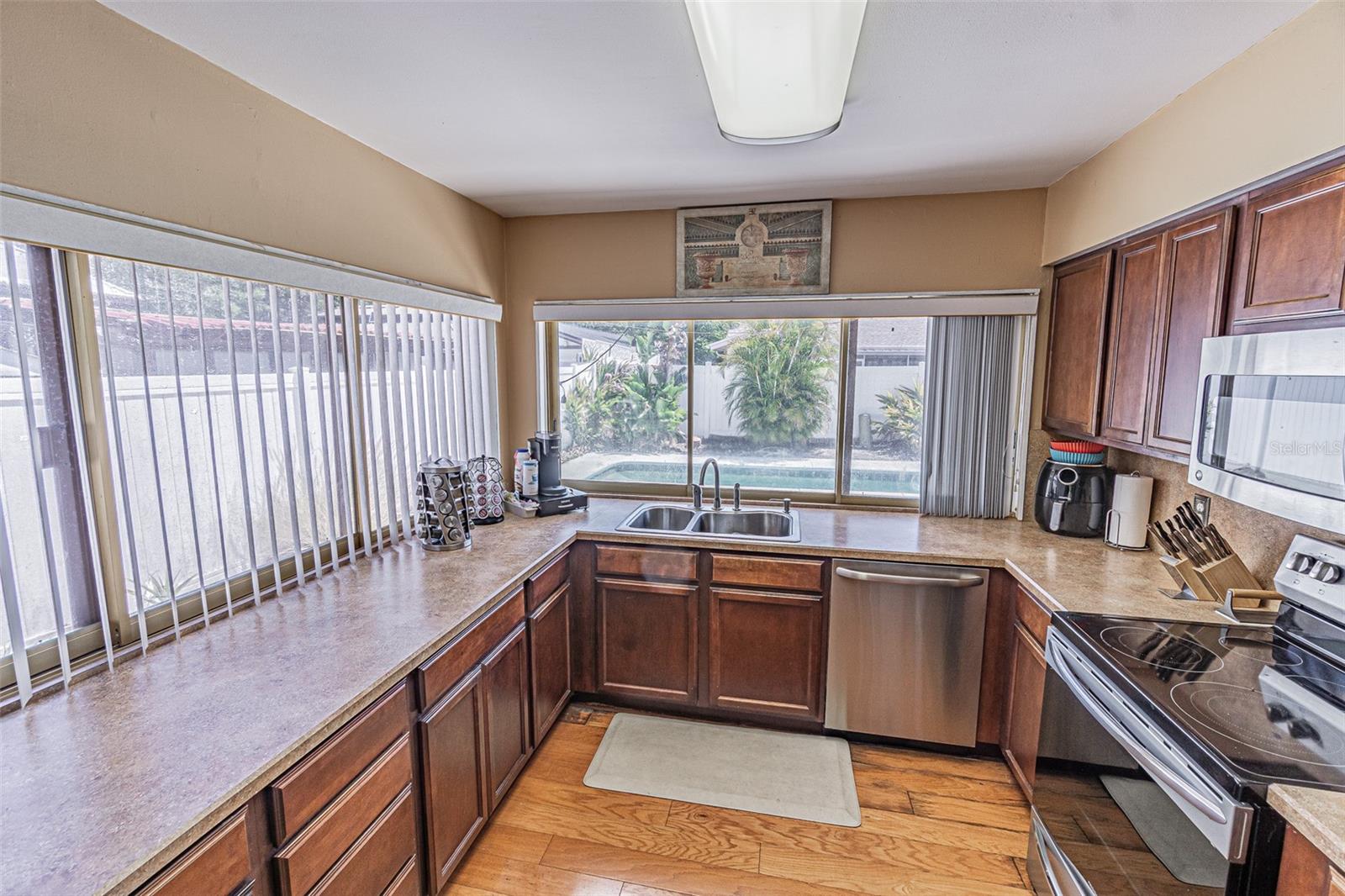 7348 BROOKVIEW CIR, TAMPA, FL — photo 13
