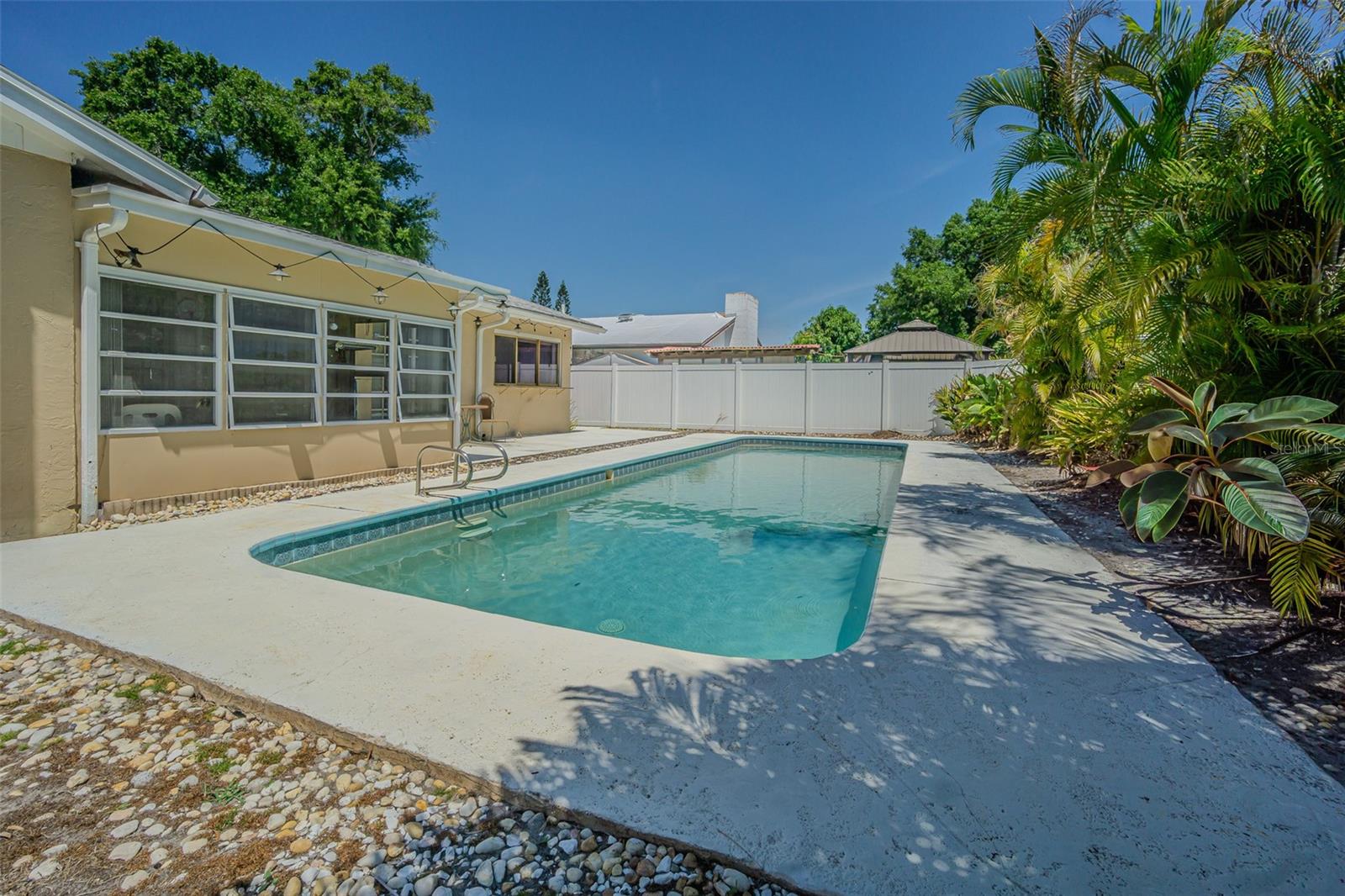 7348 BROOKVIEW CIR, TAMPA, FL — photo 28