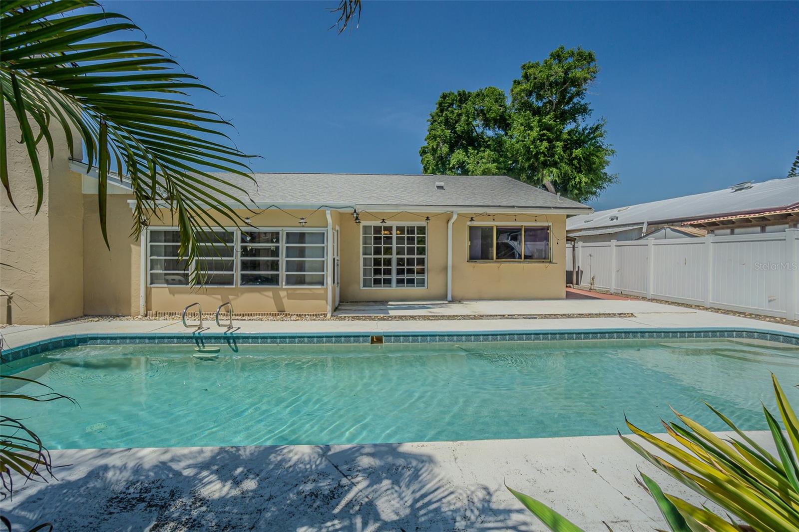 7348 BROOKVIEW CIR, TAMPA, FL — photo 30