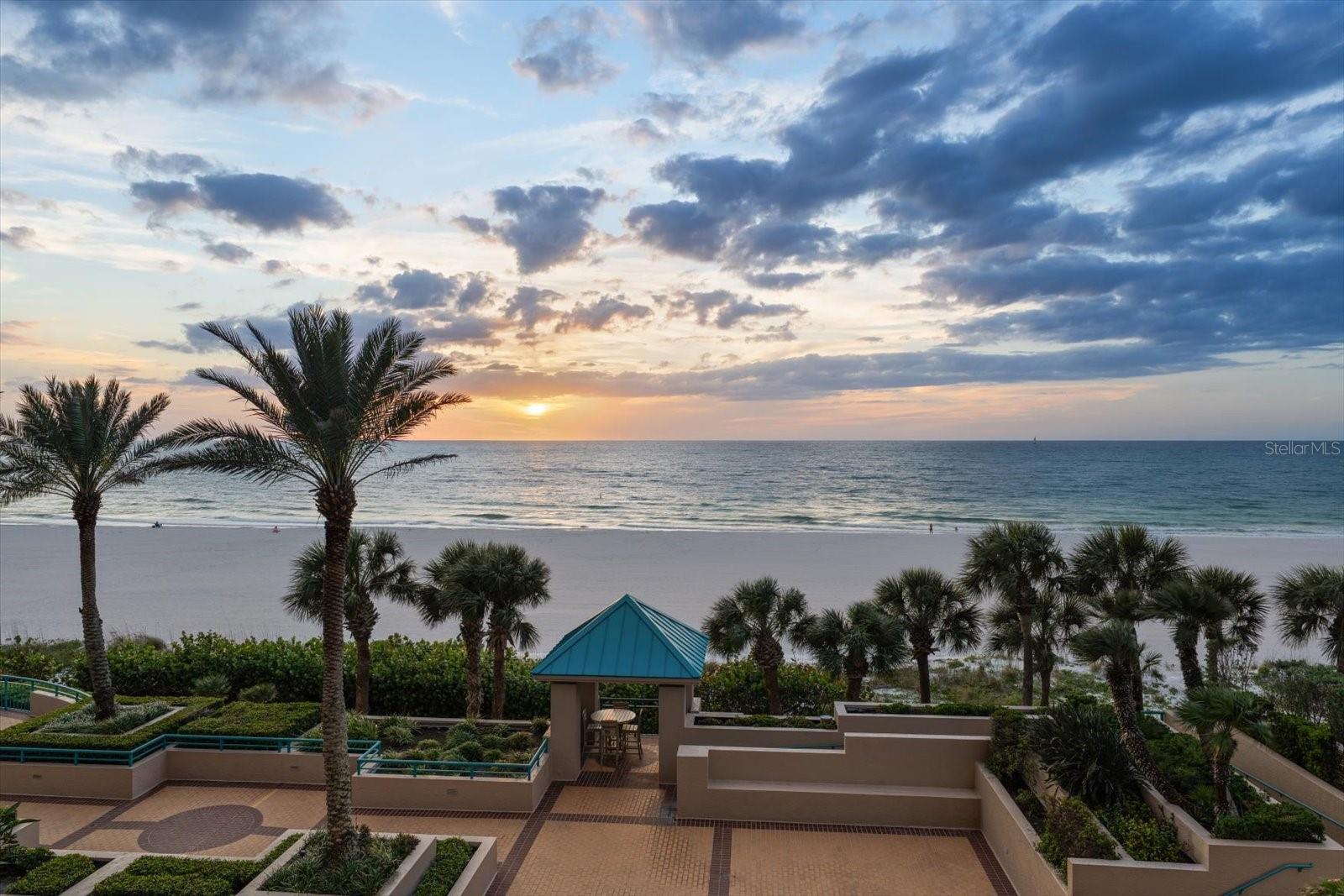 1560 GULF BLVD #304, CLEARWATER, FL