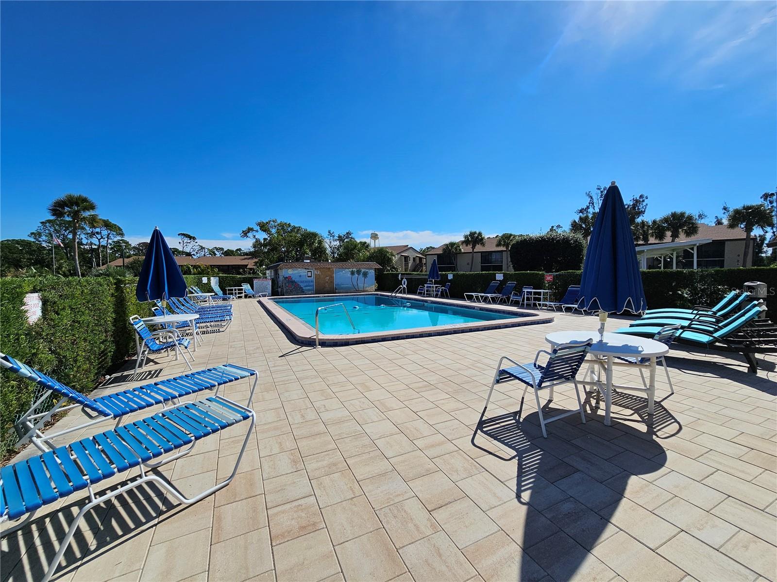 6 QUAILS RUN BLVD #9, ENGLEWOOD, FL — photo 17