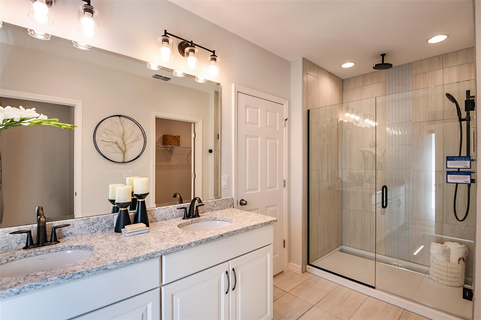 591 DARSHIRE AVE, EUSTIS, FL — photo 35