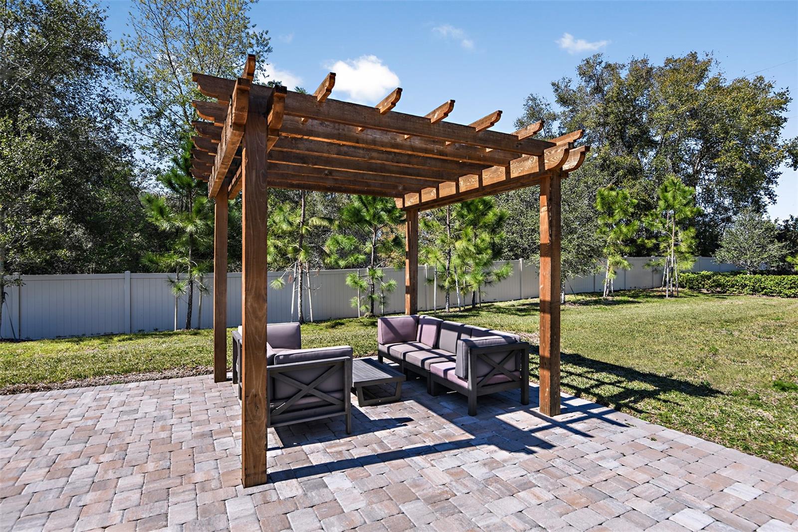 591 DARSHIRE AVE, EUSTIS, FL — photo 59
