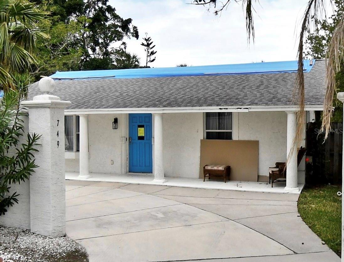 749 SIESTA DR, SARASOTA, FL