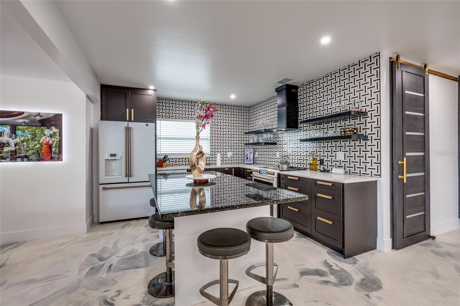 2216 S OCCIDENT ST, TAMPA, FL — photo 16