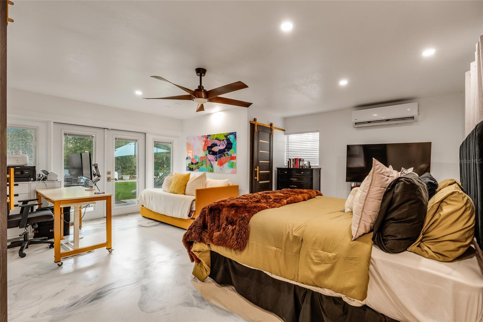 2216 S OCCIDENT ST, TAMPA, FL — photo 23
