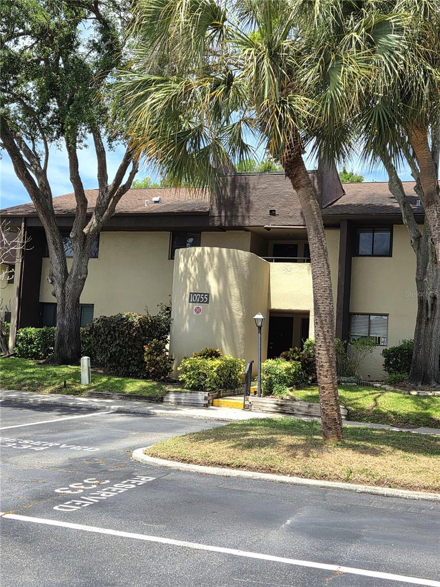 10755 VILLAGE CLUB CIR N #101, ST PETERSBURG, FL — photo 3