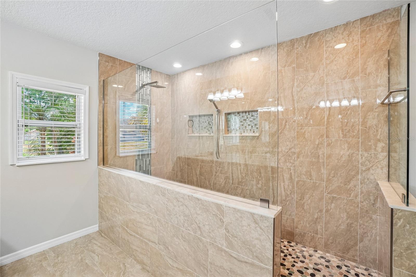 5609 EXECUTIVE DR, NEW PORT RICHEY, FL — photo 34