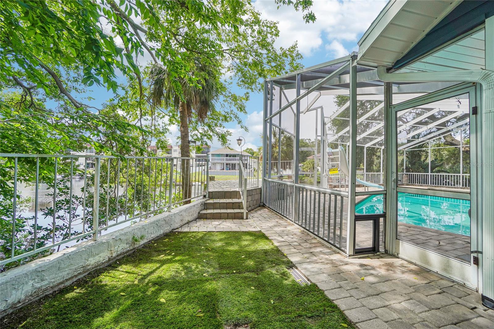 5609 EXECUTIVE DR, NEW PORT RICHEY, FL — photo 40
