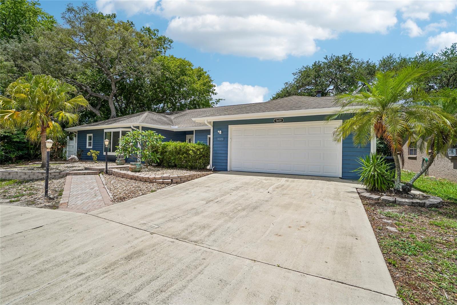 5609 EXECUTIVE DR, NEW PORT RICHEY, FL — photo 44