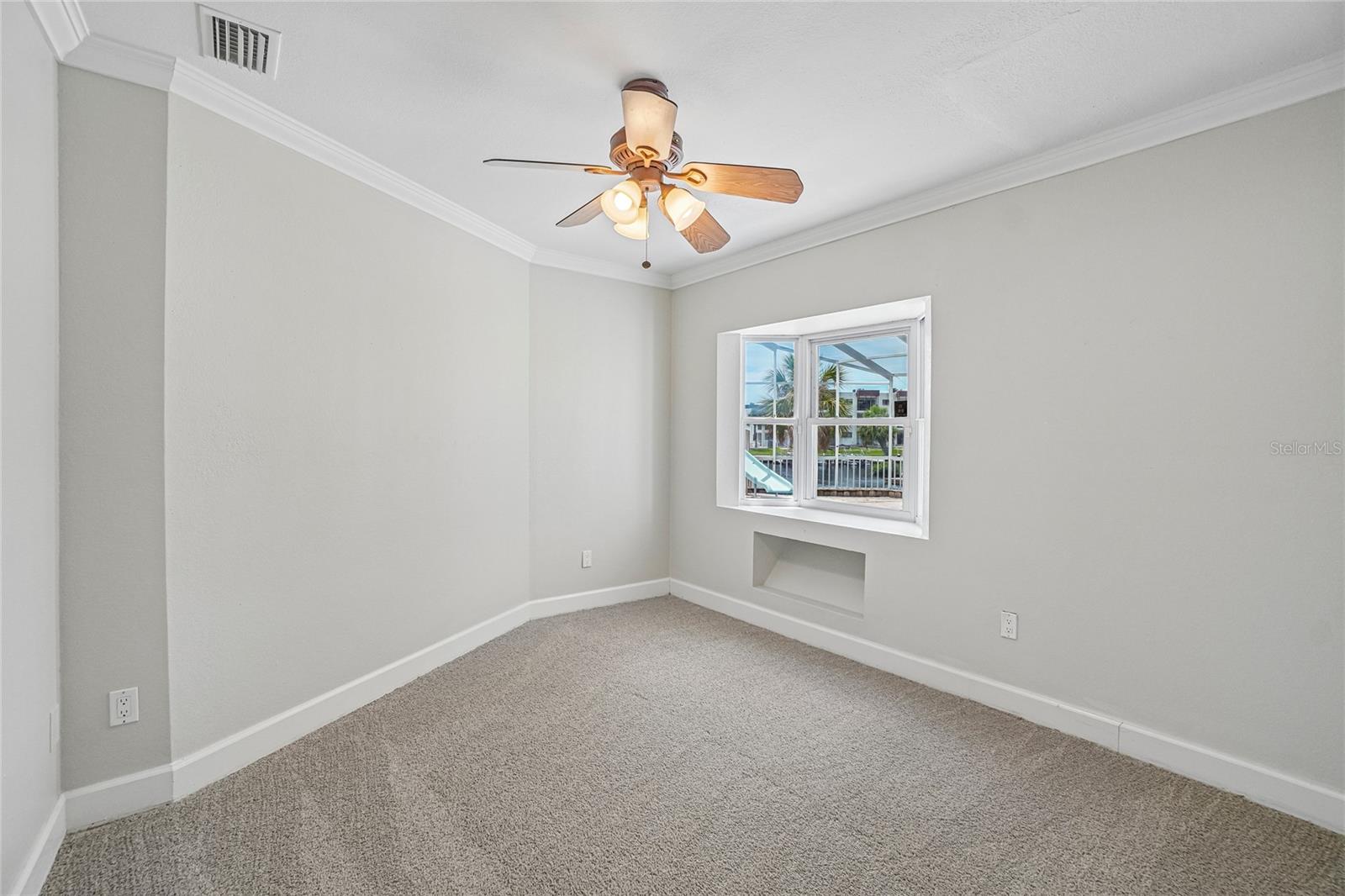 5609 EXECUTIVE DR, NEW PORT RICHEY, FL — photo 49