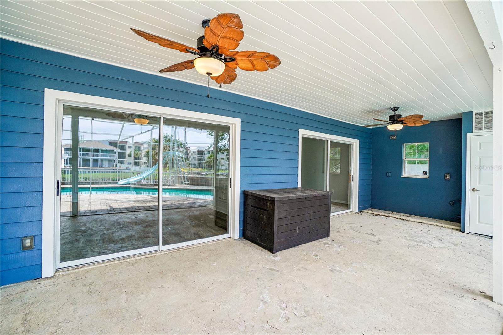 5609 EXECUTIVE DR, NEW PORT RICHEY, FL — photo 57