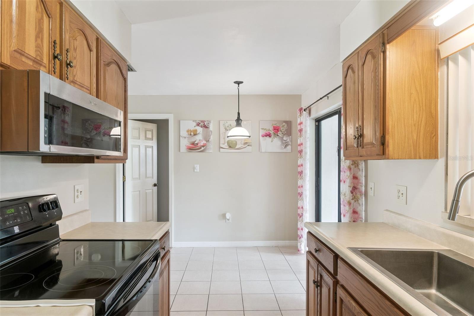 12418 ORANGEWOOD CIR, TAVARES, FL — photo 16
