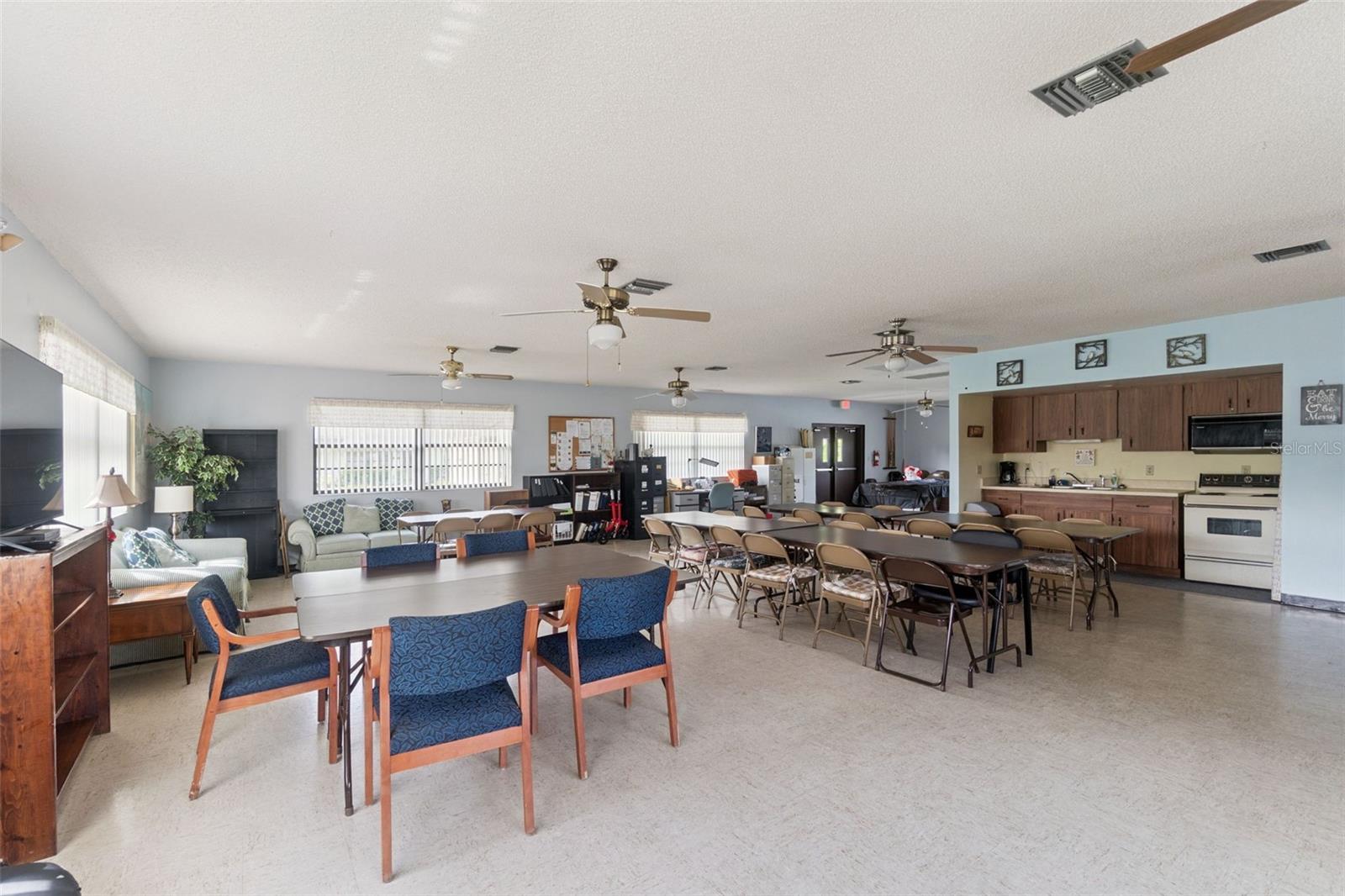 12418 ORANGEWOOD CIR, TAVARES, FL — photo 53