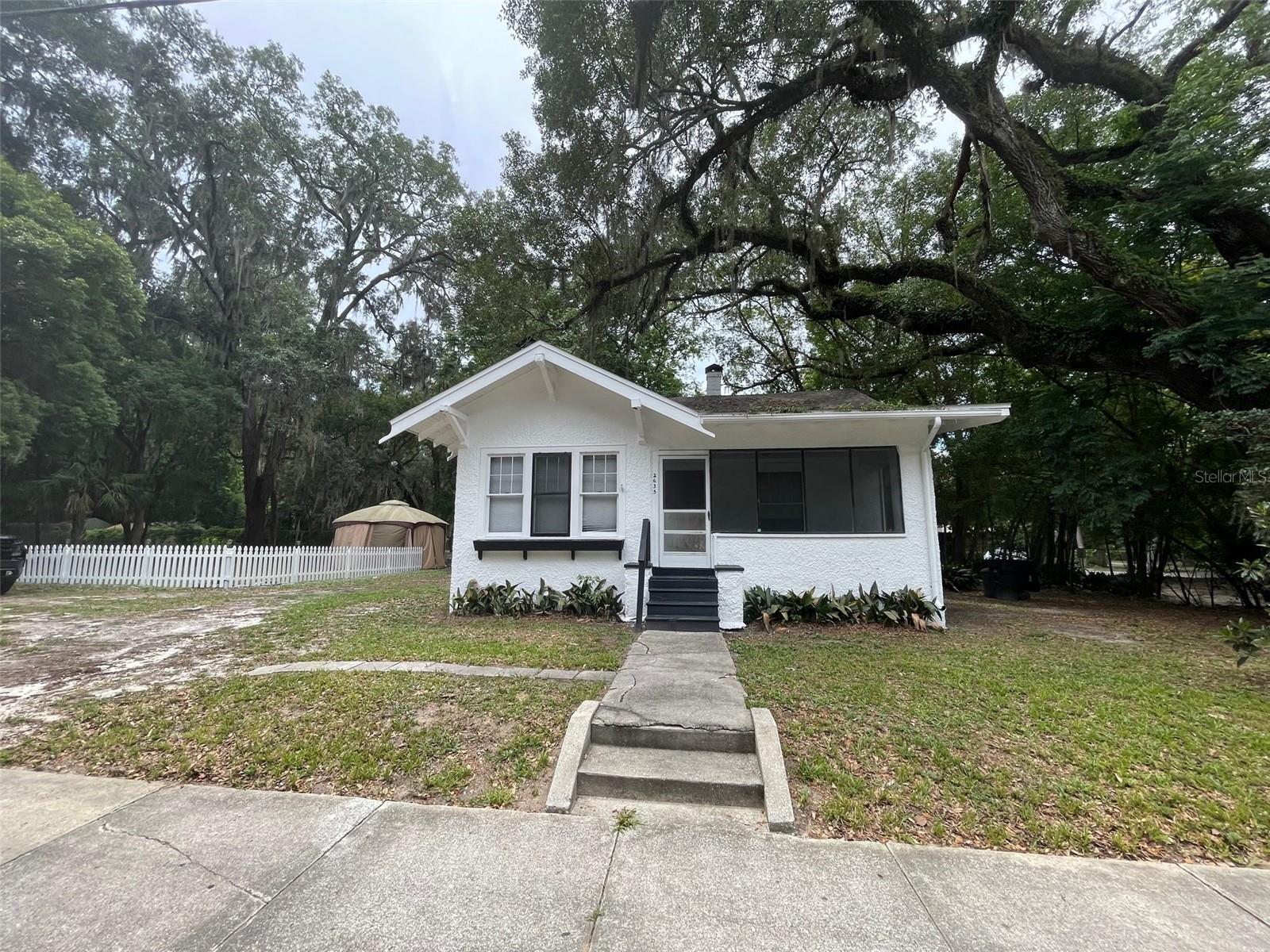 2635 W UNIVERSITY AVE, GAINESVILLE, FL