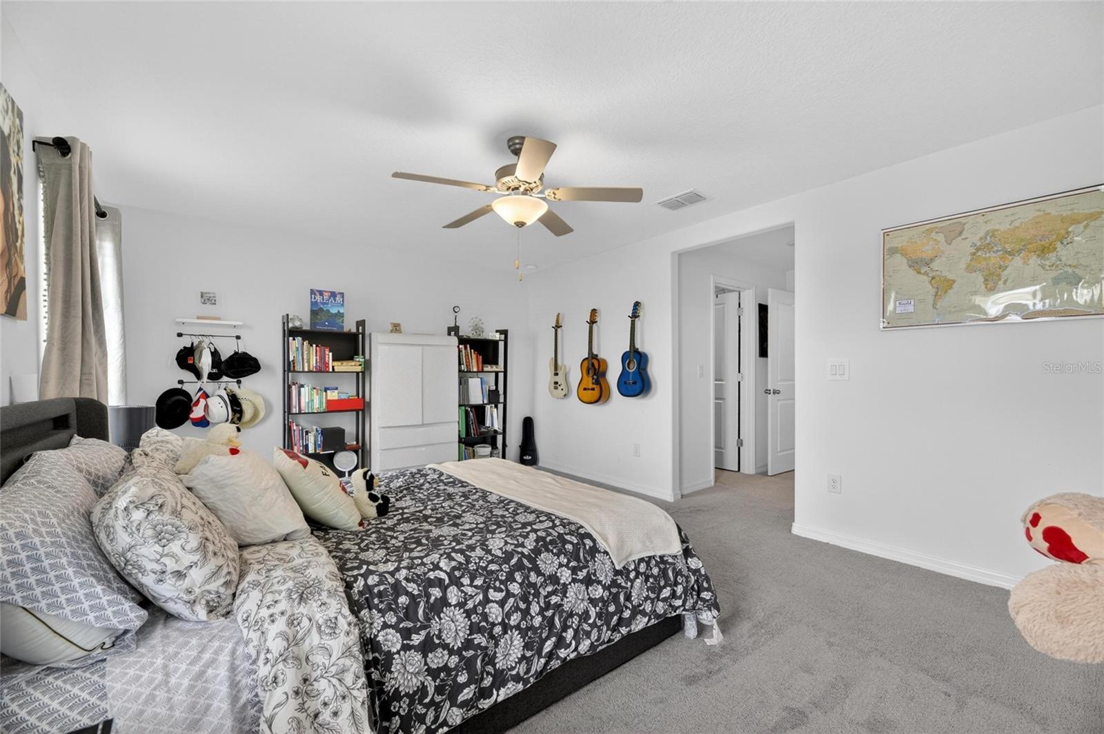 5084 FORUM BLVD, HOLIDAY, FL — photo 51