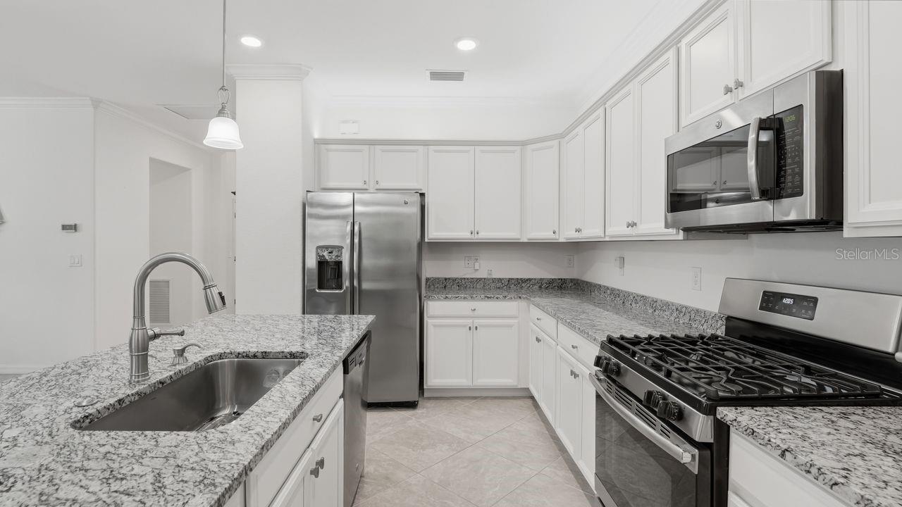 17007 BLUE RIDGE PL, BRADENTON, FL — photo 9