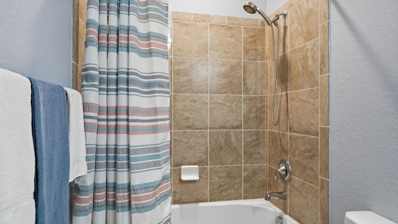 17007 BLUE RIDGE PL, BRADENTON, FL — photo 32