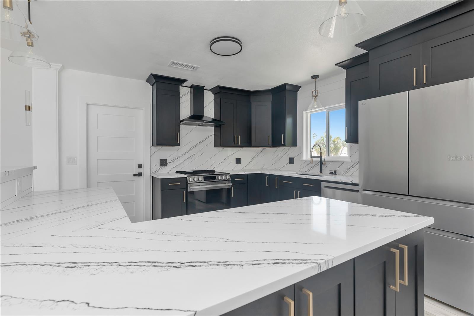 308 173RD AVE E, NORTH REDINGTON BEACH, FL — photo 9