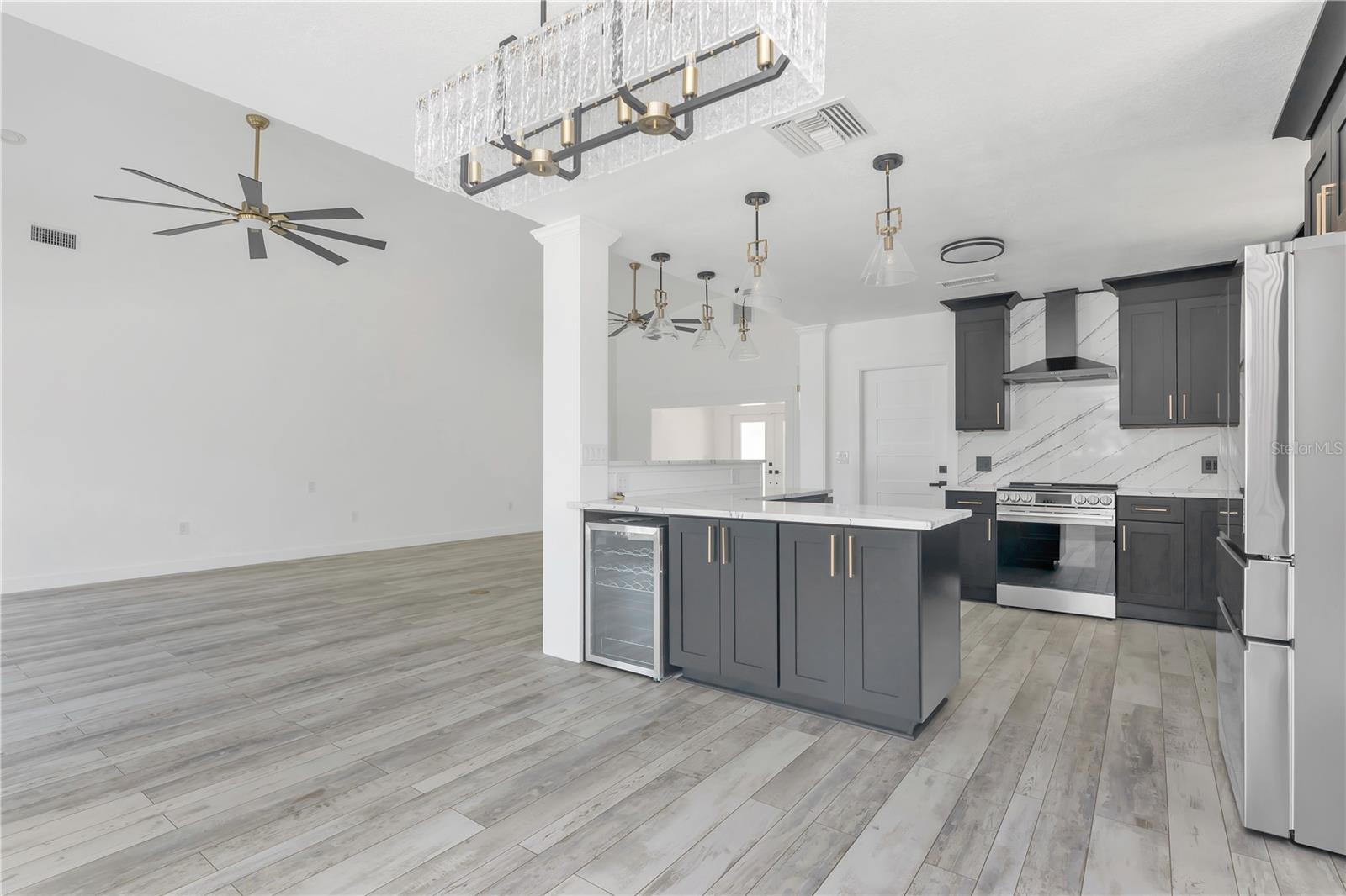 308 173RD AVE E, NORTH REDINGTON BEACH, FL — photo 16