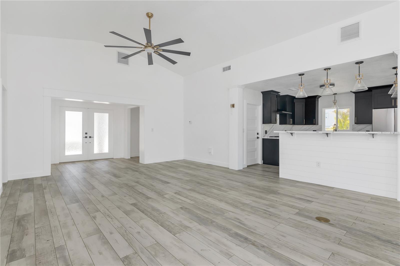 308 173RD AVE E, NORTH REDINGTON BEACH, FL — photo 18