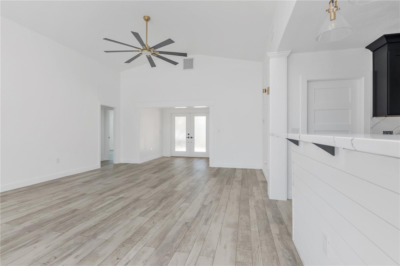 308 173RD AVE E, NORTH REDINGTON BEACH, FL — photo 19