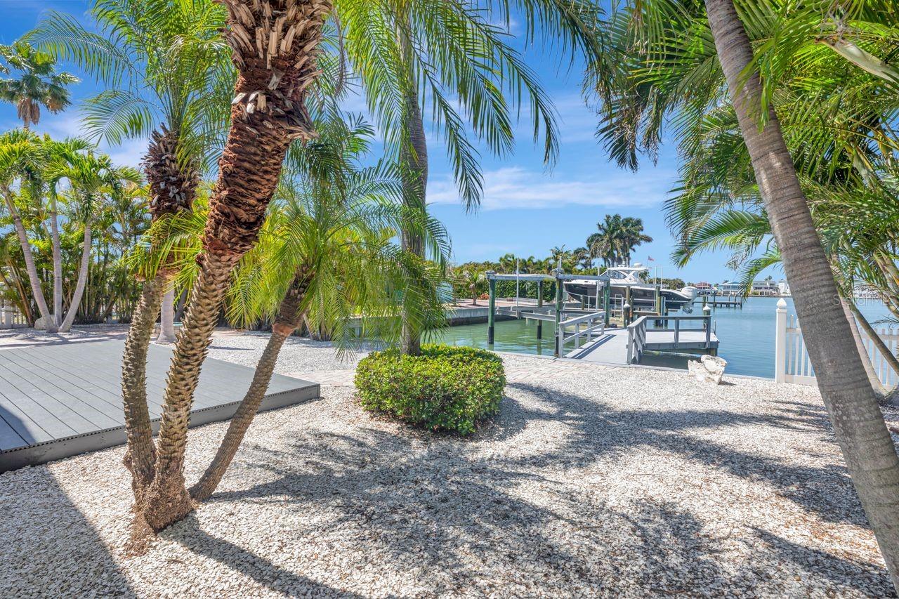 308 173RD AVE E, NORTH REDINGTON BEACH, FL — photo 36