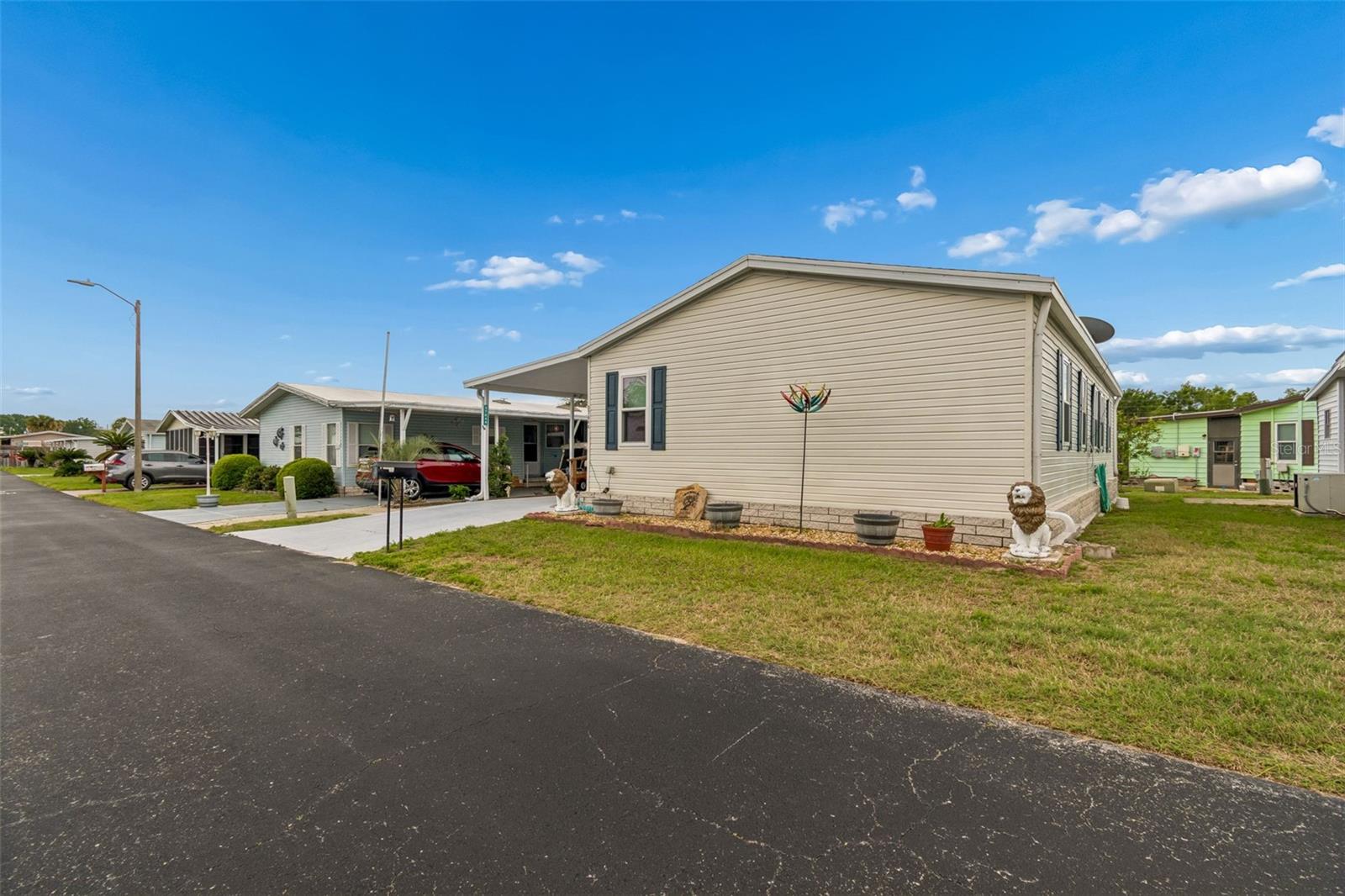 37644 PINATA AVE, ZEPHYRHILLS, FL — photo 9