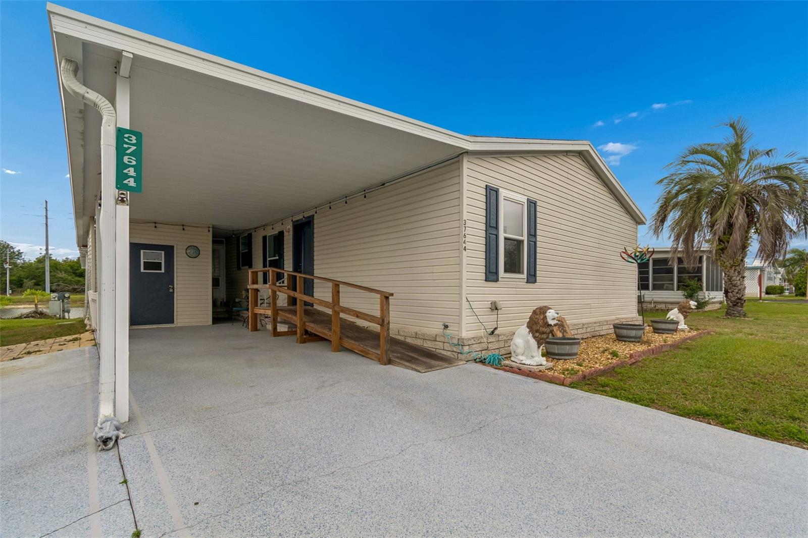 37644 PINATA AVE, ZEPHYRHILLS, FL — photo 11