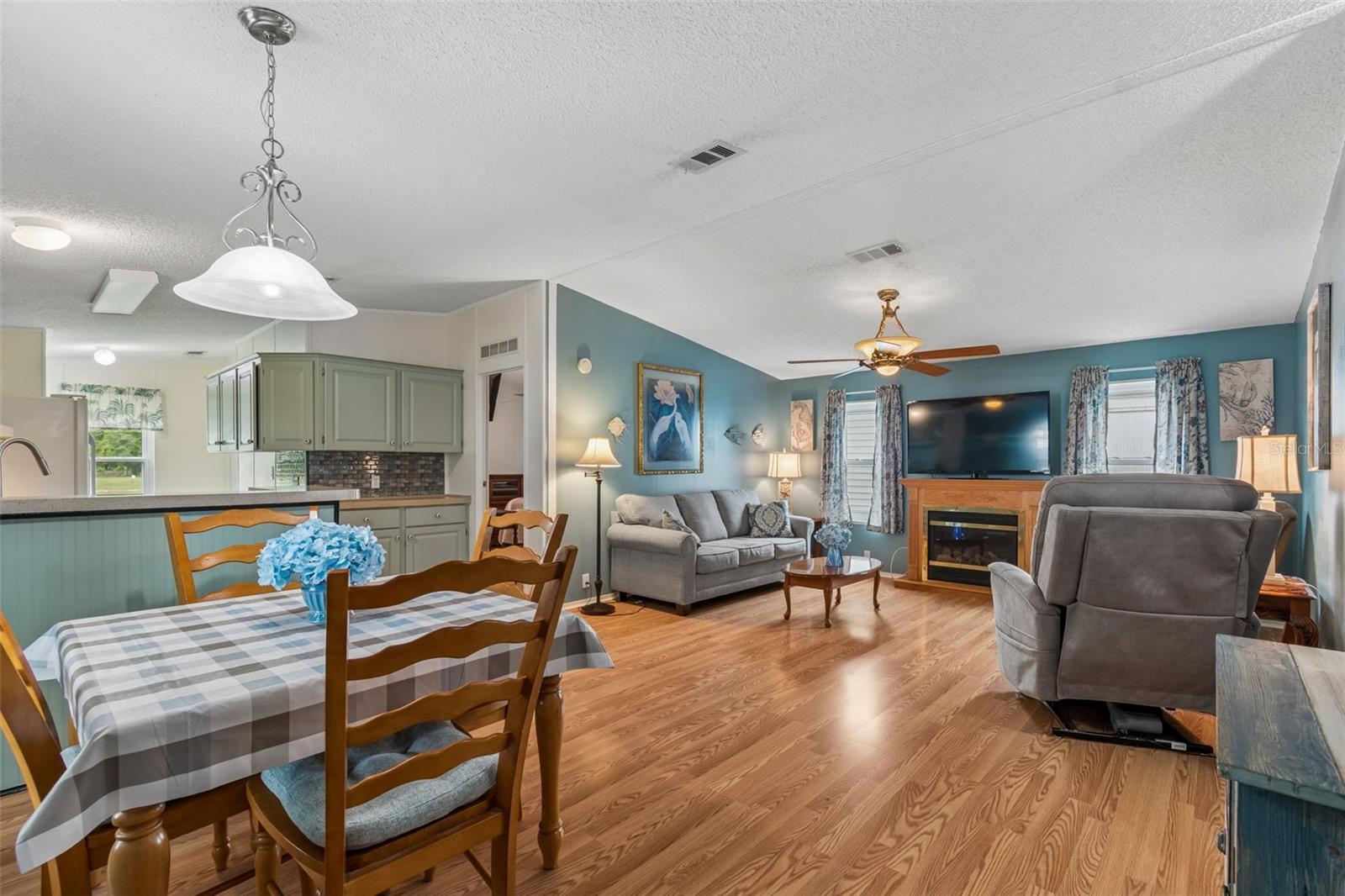 37644 PINATA AVE, ZEPHYRHILLS, FL — photo 19
