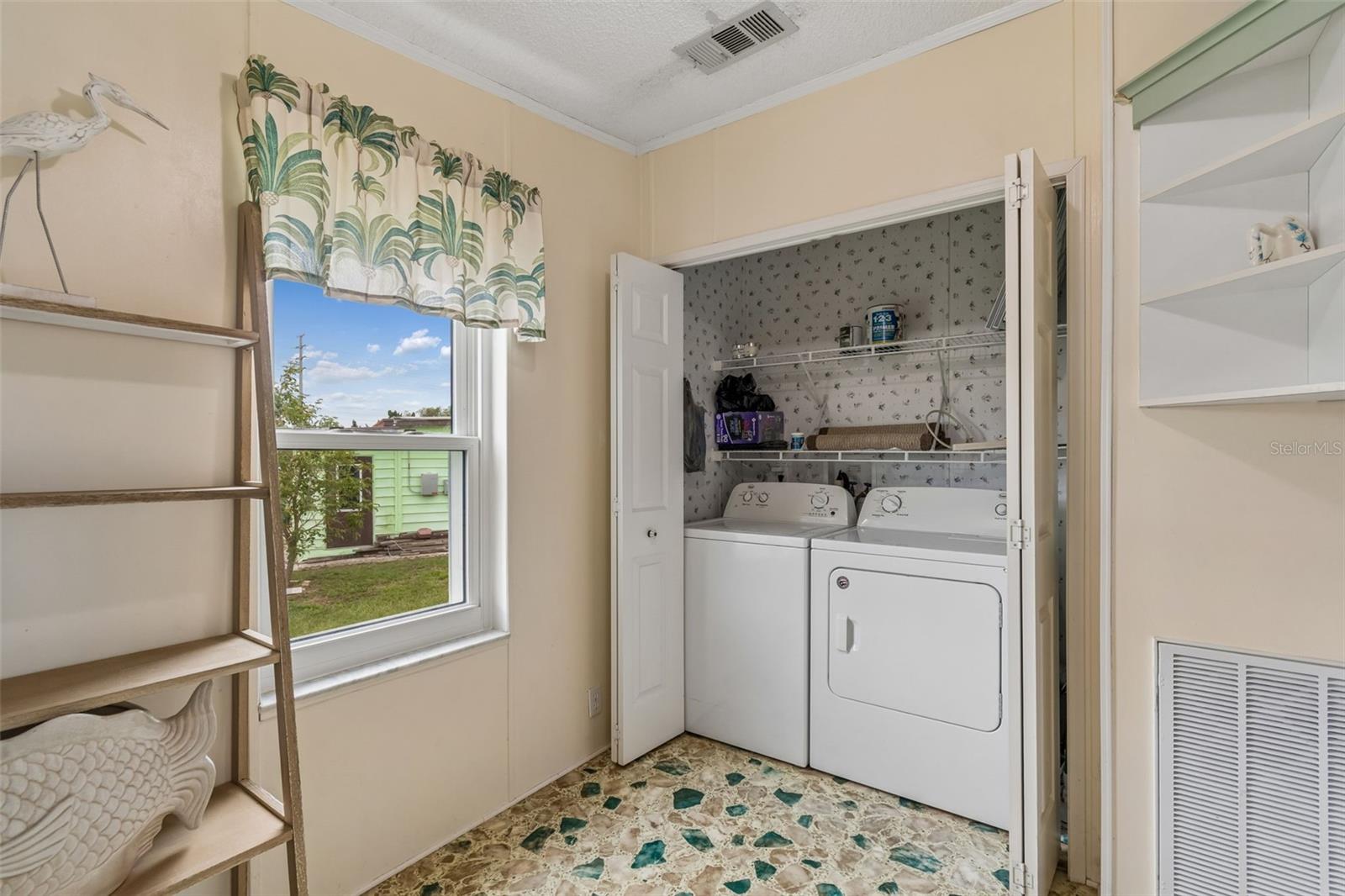 37644 PINATA AVE, ZEPHYRHILLS, FL — photo 33
