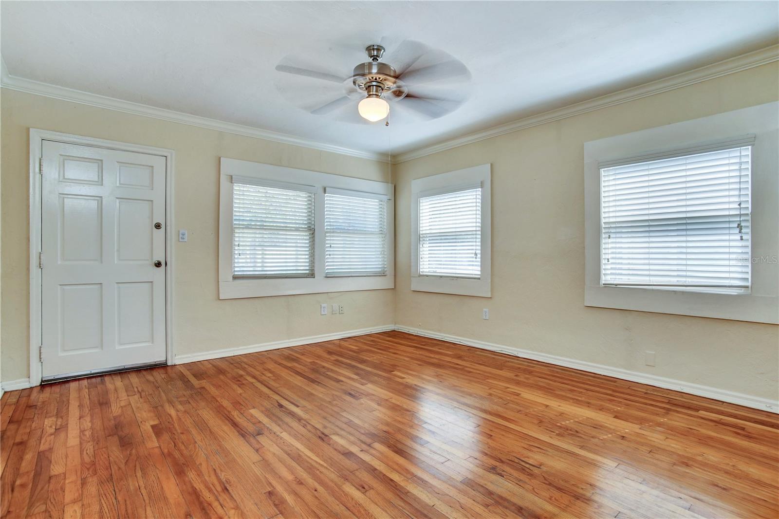 303 S AUDUBON AVE, TAMPA, FL — photo 5