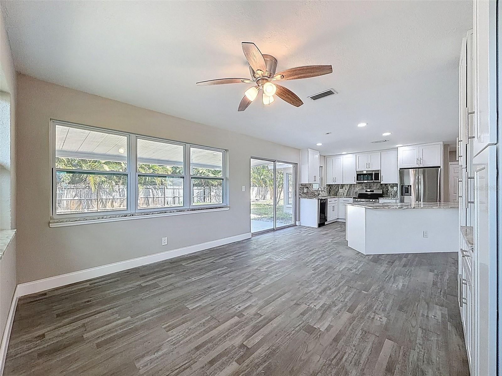 4221 SHORE ACRES BLVD NE, ST PETERSBURG, FL — photo 18