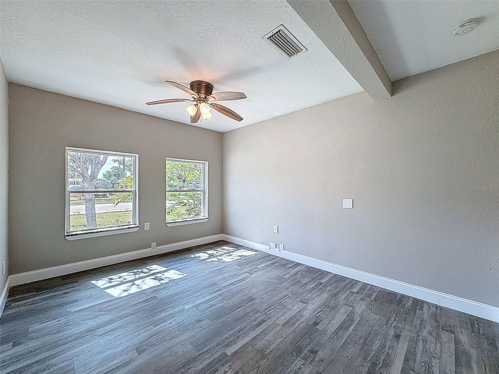 4221 SHORE ACRES BLVD NE, ST PETERSBURG, FL — photo 21