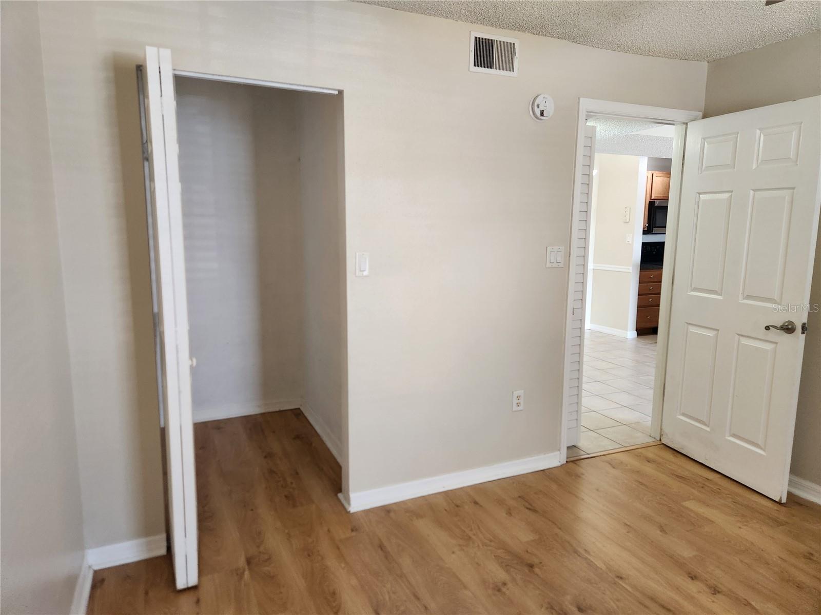 803 LAKE HAVEN SQ #101, BRANDON, FL — photo 16
