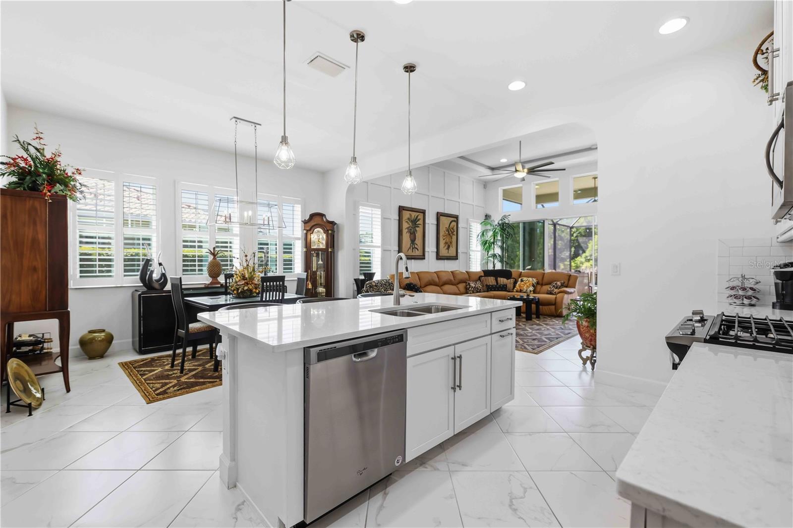 2410 STARWOOD CT, BRADENTON, FL — photo 15
