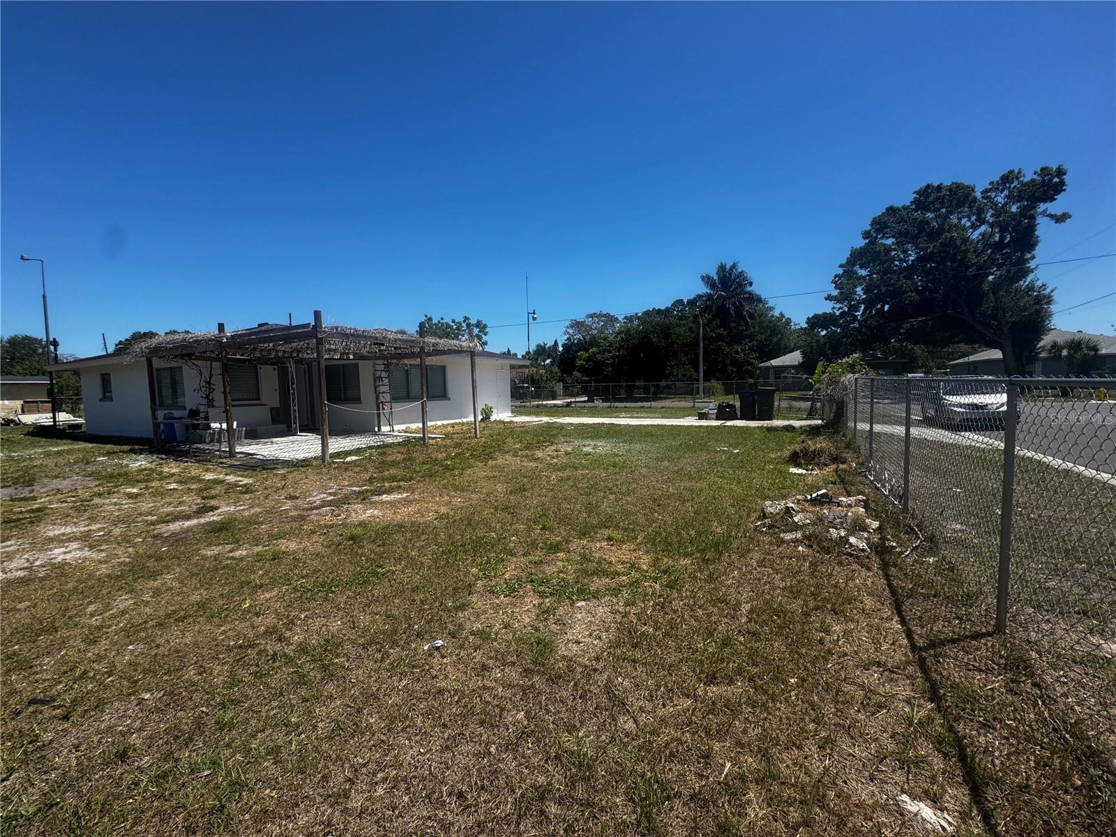 121 33RD AVE E, BRADENTON, FL — photo 5