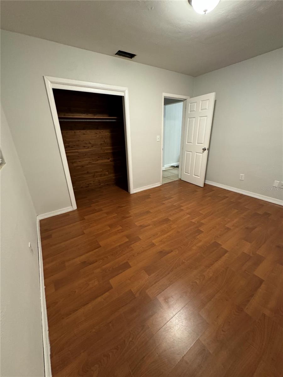 121 33RD AVE E, BRADENTON, FL — photo 12