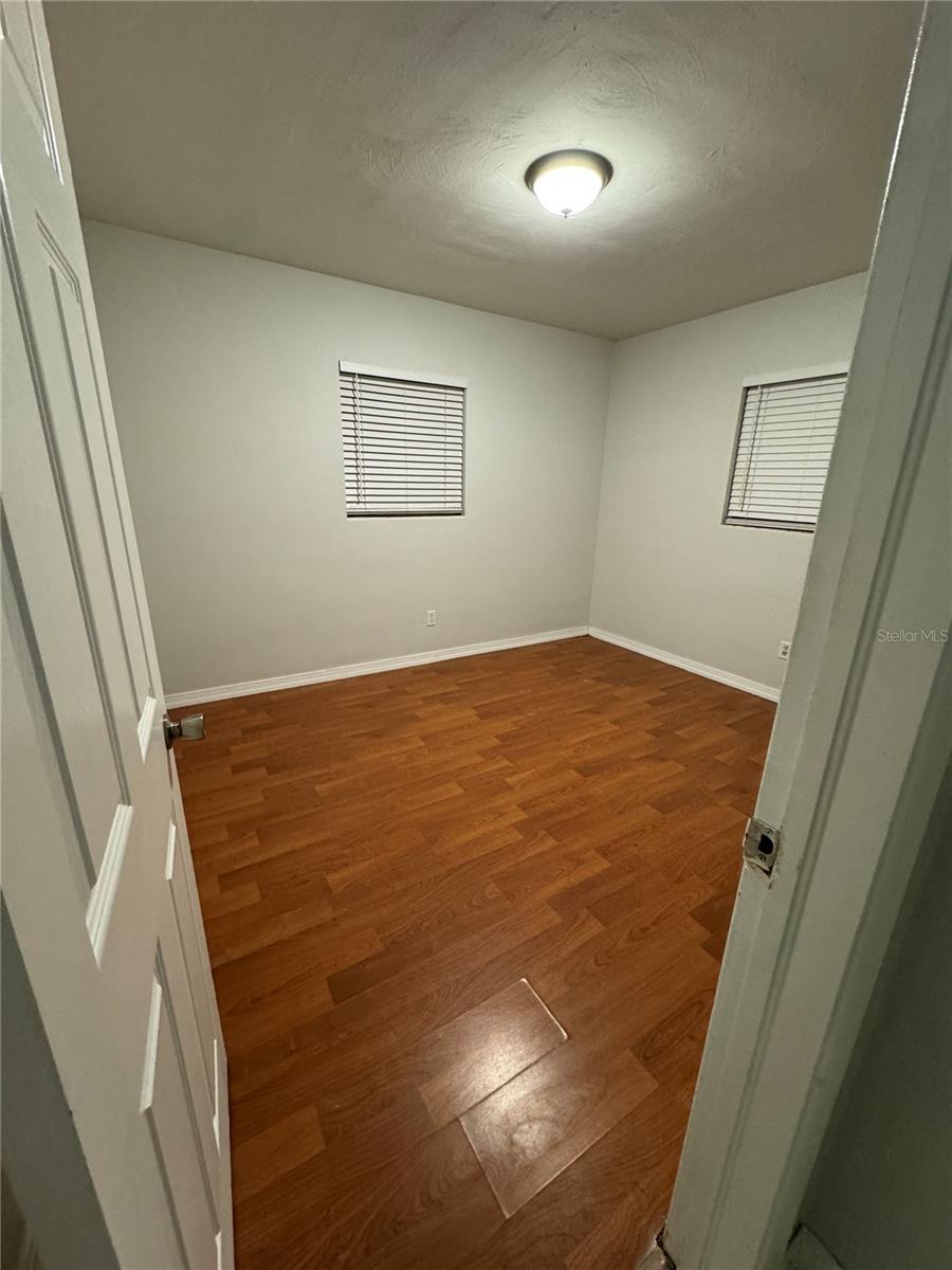 121 33RD AVE E, BRADENTON, FL — photo 13