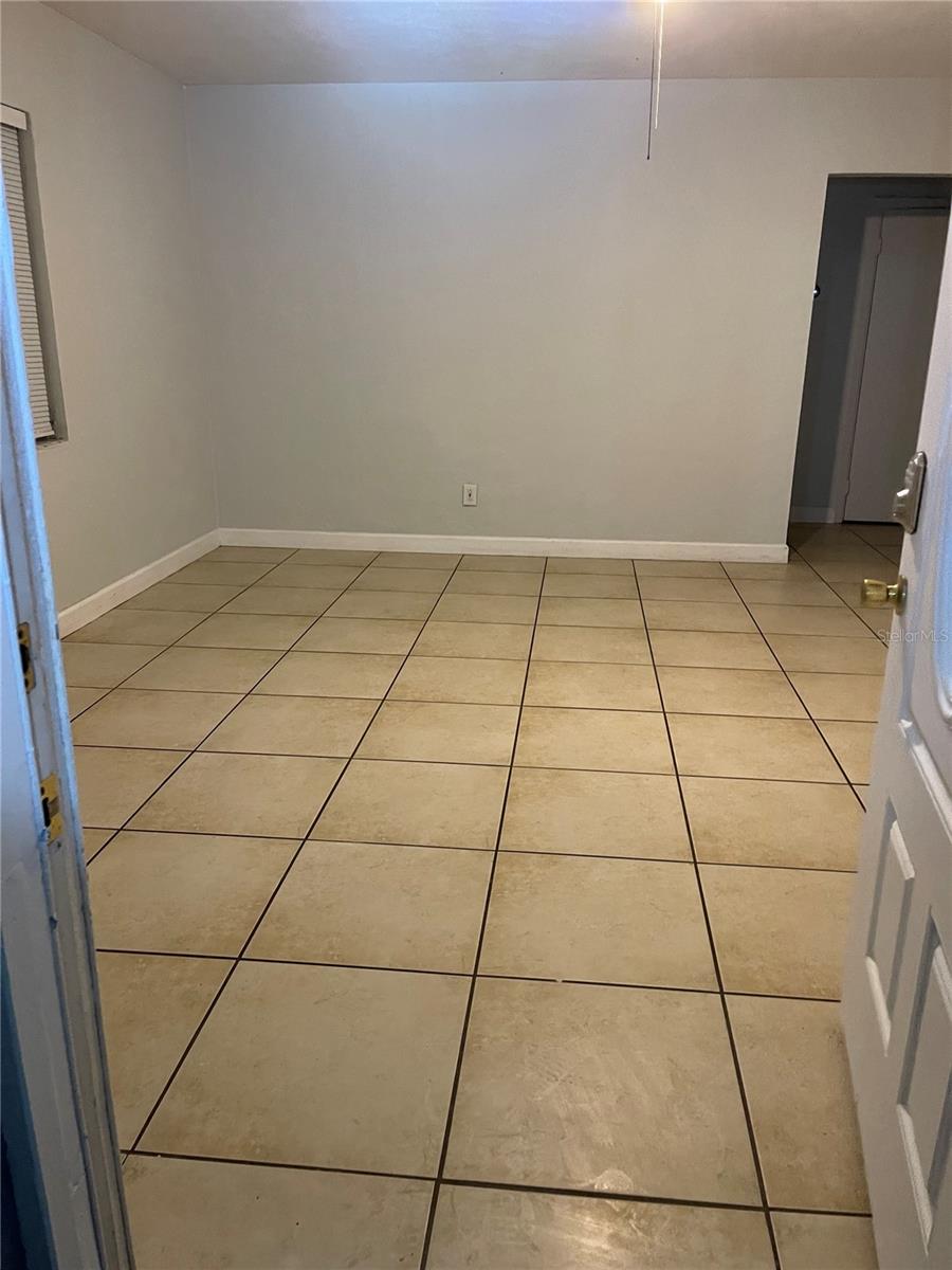121 33RD AVE E, BRADENTON, FL — photo 20