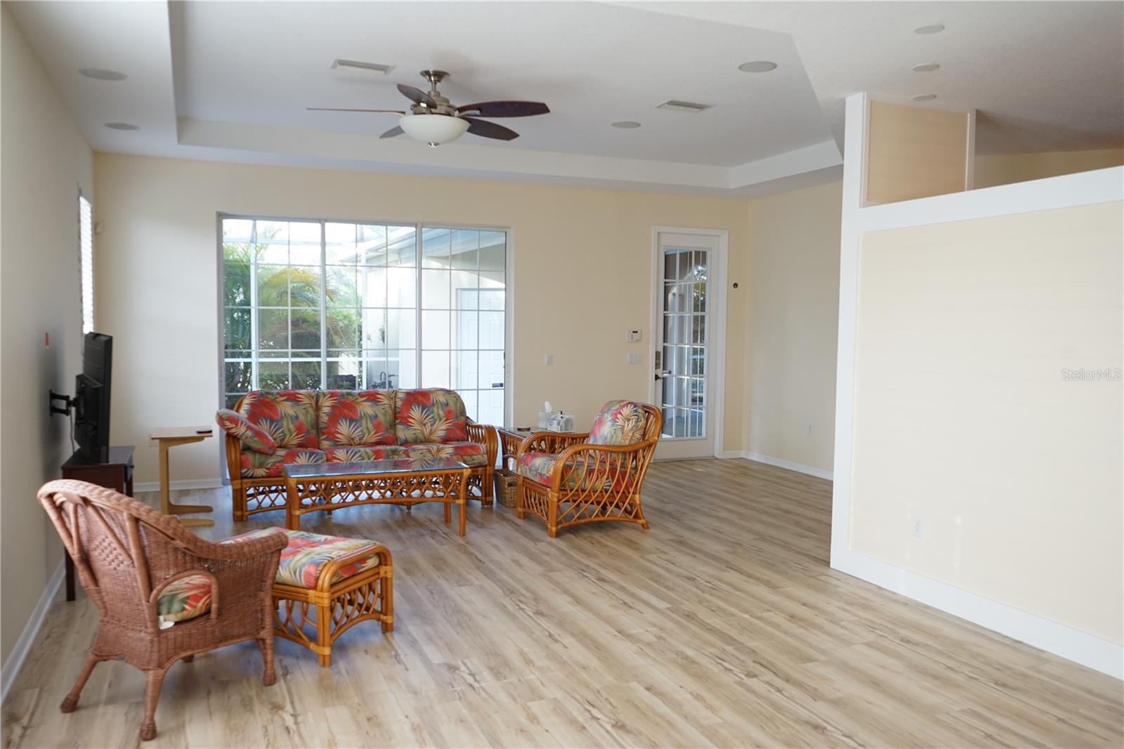 201 SUNSET CREST CT, APOLLO BEACH, FL — photo 8